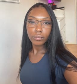 A profile image of Liz Notioned